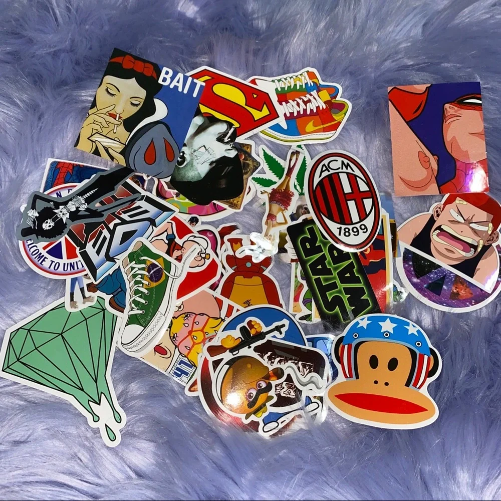 40 Graphic Waterproof Tumblr Stickers